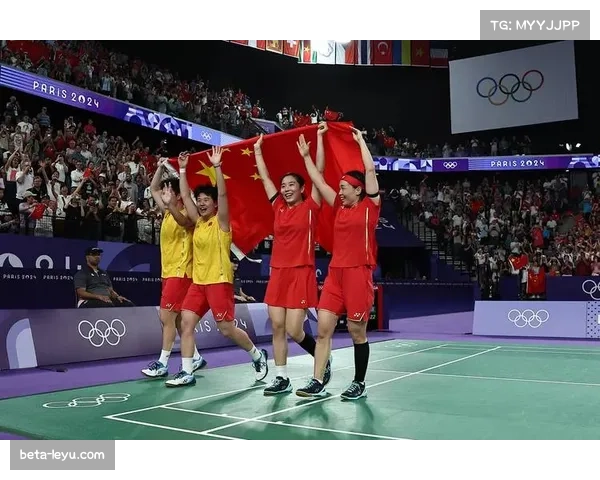 广西举重队女子45公斤级包揽金银 赵金兰挺举实现反超夺冠